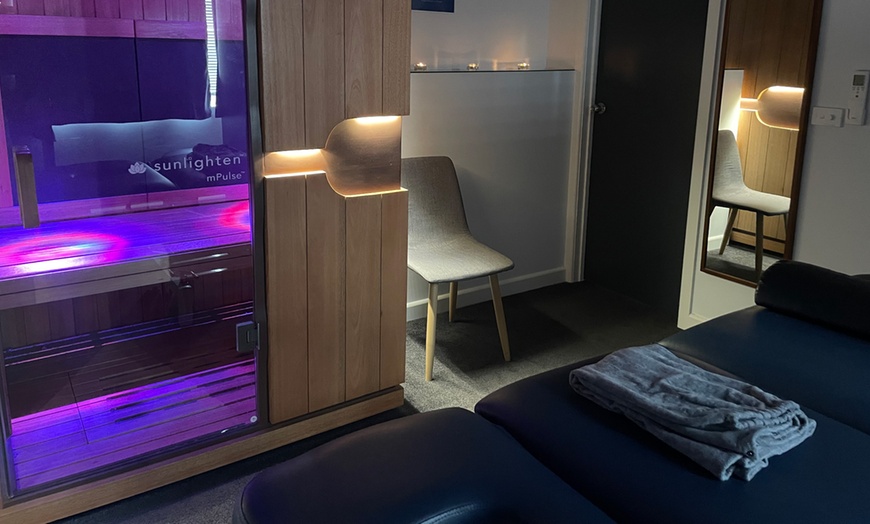Infrared sauna room at the Uprise Health Richmond clinic